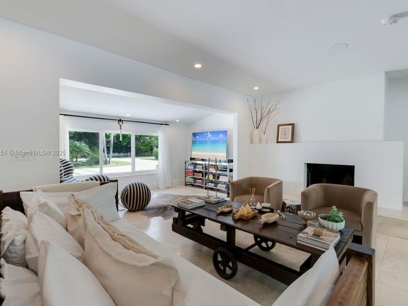 6140 SW 121st St, Pinecrest FL 33156