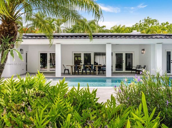 6140 SW 121st St, Pinecrest FL 33156