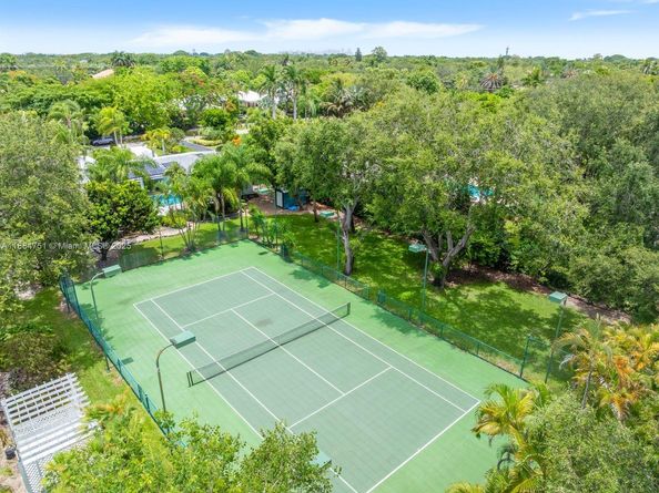 6140 SW 121st St, Pinecrest FL 33156