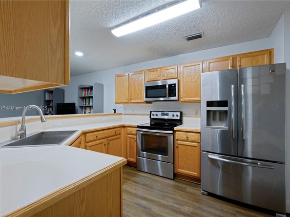 123 Wooden Mill Ter, Jupiter FL 33458