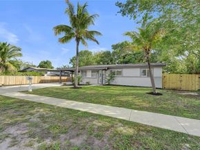 680 SW 29th Ter, Fort Lauderdale FL 33312