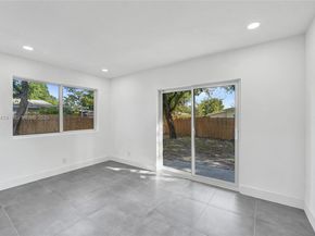 680 SW 29th Ter, Fort Lauderdale FL 33312