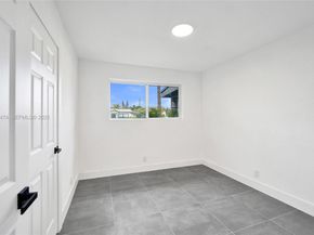 680 SW 29th Ter, Fort Lauderdale FL 33312