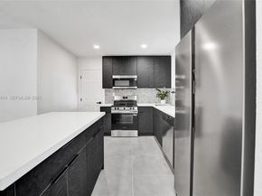 680 SW 29th Ter, Fort Lauderdale FL 33312