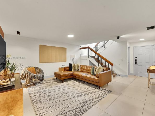 3435 Laurel Oaks Ln 603, Hollywood FL 33021