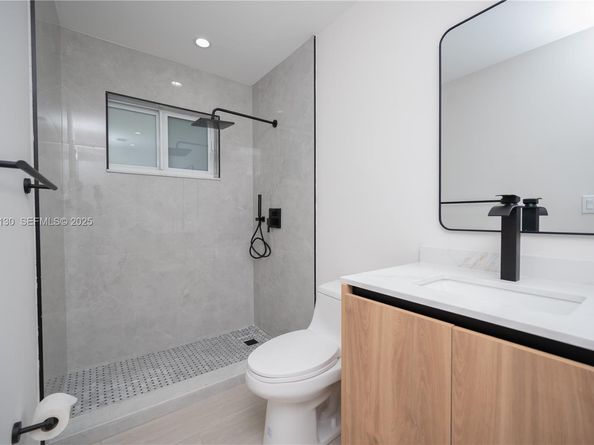 7928 Miramar Blvd, Miramar FL 33023