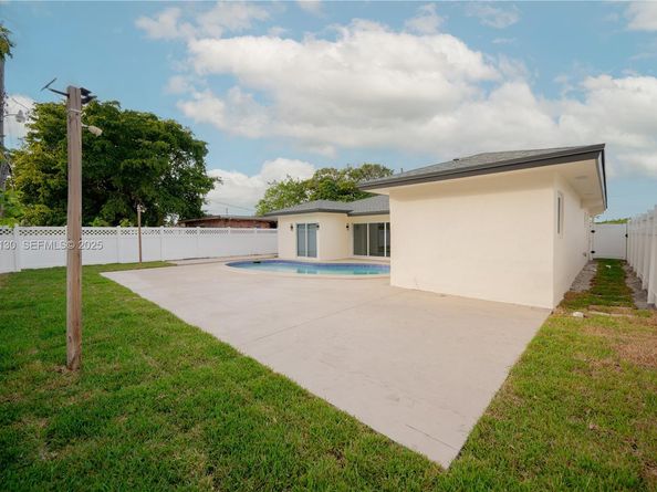 7928 Miramar Blvd, Miramar FL 33023