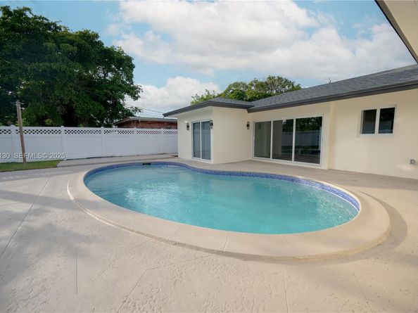 7928 Miramar Blvd, Miramar FL 33023