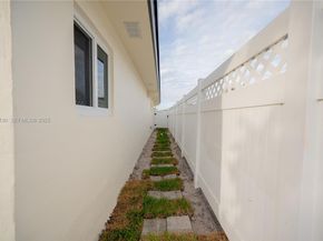 7928 Miramar Blvd, Miramar FL 33023