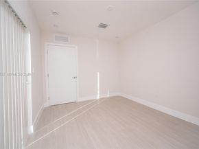 7928 Miramar Blvd, Miramar FL 33023