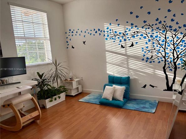 7943 NW 111th Ct, Doral FL 33178