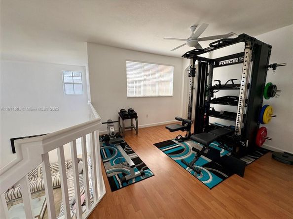 7943 NW 111th Ct, Doral FL 33178