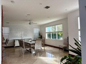 7943 NW 111th Ct, Doral FL 33178