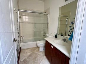 7943 NW 111th Ct, Doral FL 33178