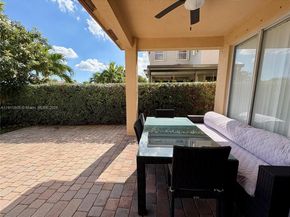 7943 NW 111th Ct, Doral FL 33178