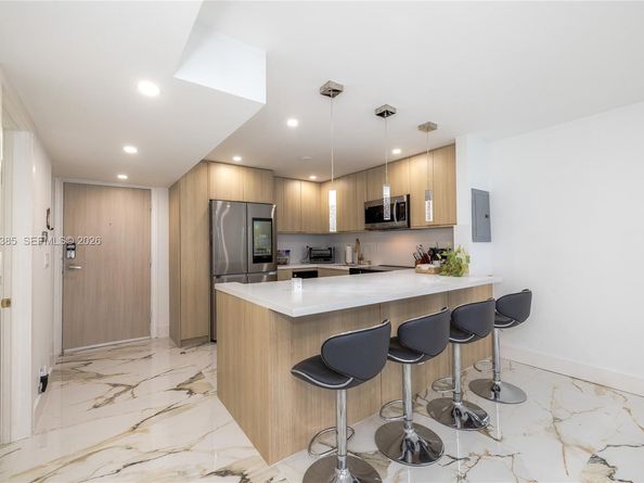 400 N Surf 1002, Hollywood FL 33019