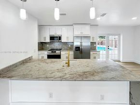 2101 N 56th Ave, Hollywood FL 33021