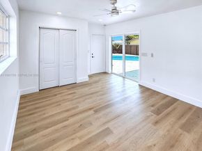 2101 N 56th Ave, Hollywood FL 33021
