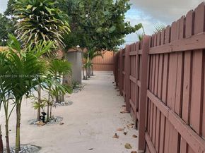 10529 NW 37th ave, Miami FL 33147