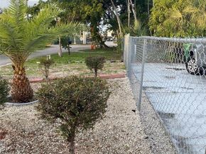 10529 NW 37th ave, Miami FL 33147