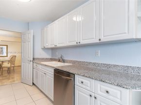 Undisclosed Address #A11955606, Sunny Isles Beach FL 33160