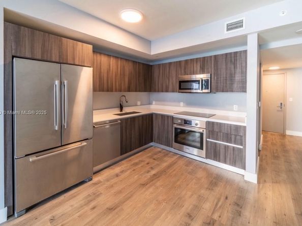 488 NE 18TH 2703, Miami FL 33132