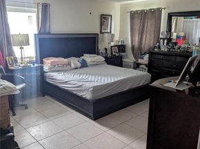 4720 NW 179th St, Miami Gardens FL 33055