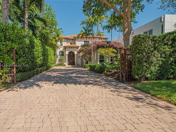 5815 SW 27th St, Miami FL 33155