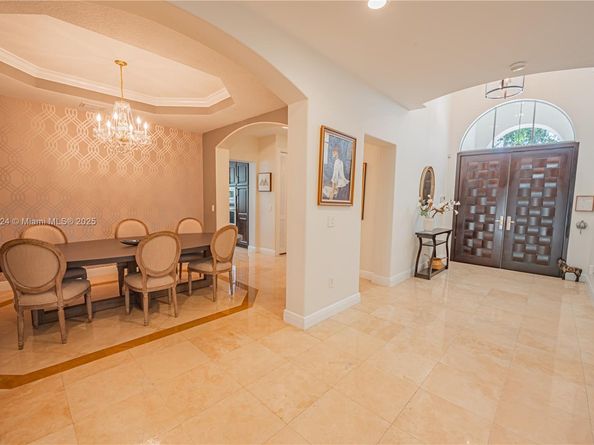 5815 SW 27th St, Miami FL 33155