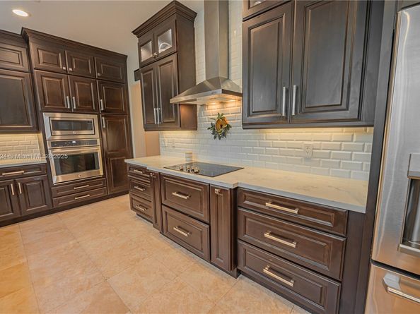 5815 SW 27th St, Miami FL 33155