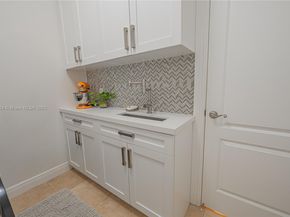 5815 SW 27th St, Miami FL 33155