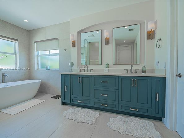 5815 SW 27th St, Miami FL 33155