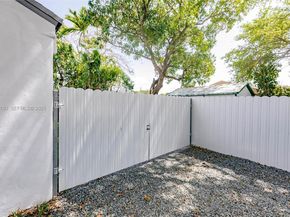 3180 NW 2nd St, Miami FL 33125