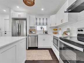 2851 Washington St, Hollywood FL 33020