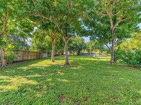 2851 Washington St, Hollywood FL 33020