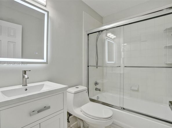 4120 Fern Forest Rd, Cooper City FL 33026