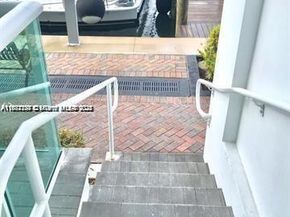 400 Sunny Isles Blvd 103, Sunny Isles Beach FL 33160