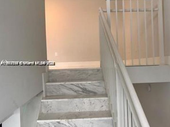 400 Sunny Isles Blvd 103, Sunny Isles Beach FL 33160