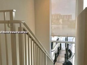 400 Sunny Isles Blvd 103, Sunny Isles Beach FL 33160