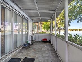19000 NE 3rd Ct 405, Miami FL 33179