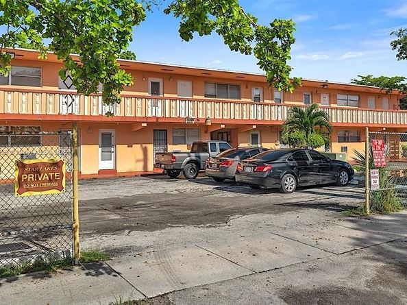 19000 NE 3rd Ct 405, Miami FL 33179