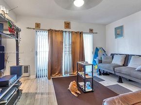 19000 NE 3rd Ct 405, Miami FL 33179