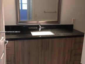 8205 Lake Dr 204, Doral FL 33166