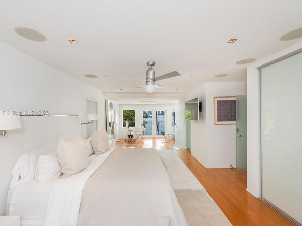 302 W San Marino Dr, Miami Beach FL 33139