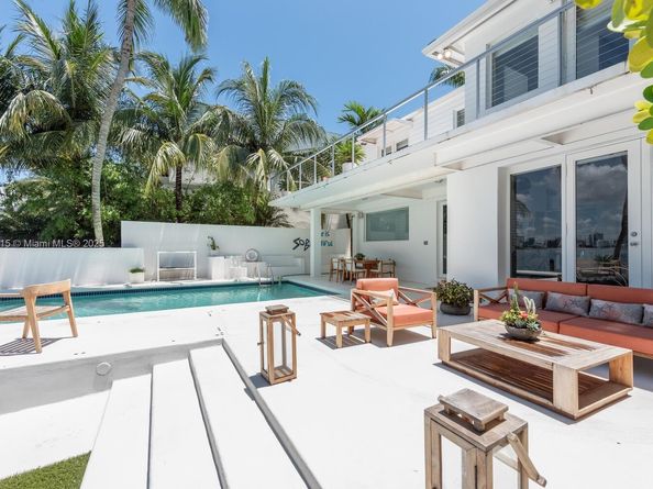 302 W San Marino Dr, Miami Beach FL 33139