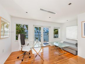 302 W San Marino Dr, Miami Beach FL 33139