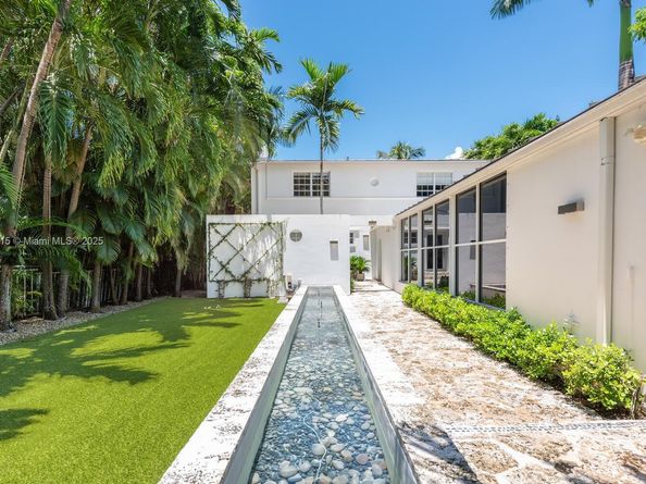 302 W San Marino Dr, Miami Beach FL 33139