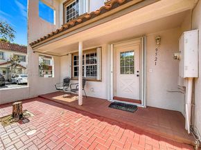 9521 NW 42nd St, Sunrise FL 33351