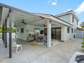 8705 NW 150th Ter, Miami Lakes FL 33018