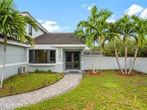 8705 NW 150th Ter, Miami Lakes FL 33018